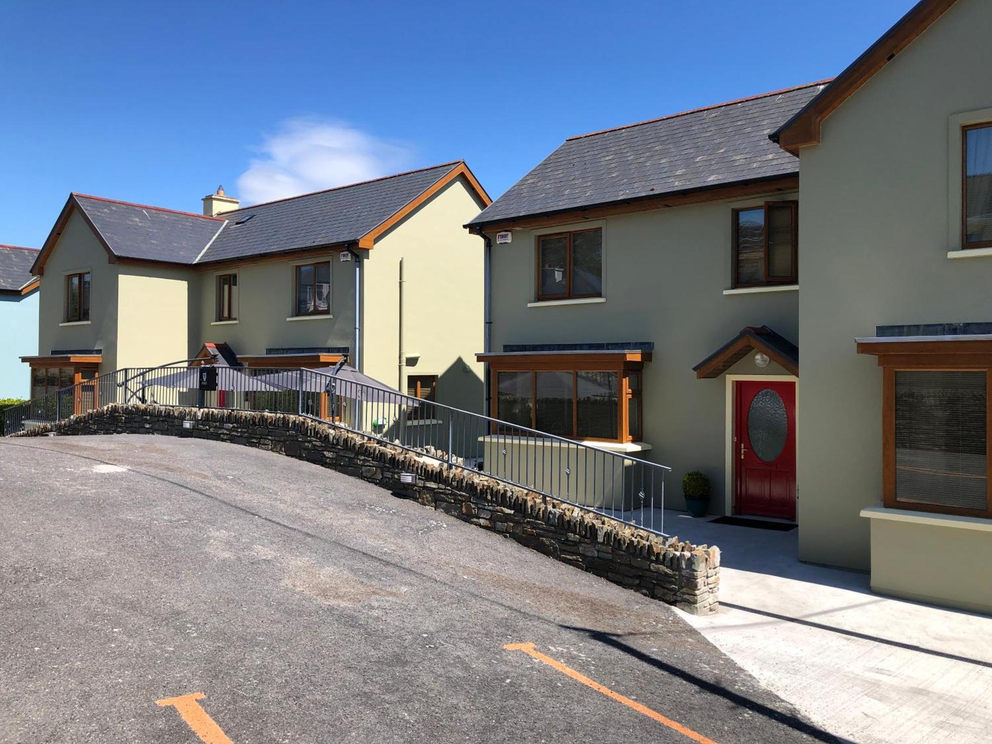 Harbour View Bed & Breakfast Castletownbere Exterior foto